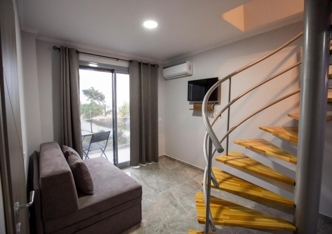 חניוטי Artemida Suites מראה חיצוני תמונה