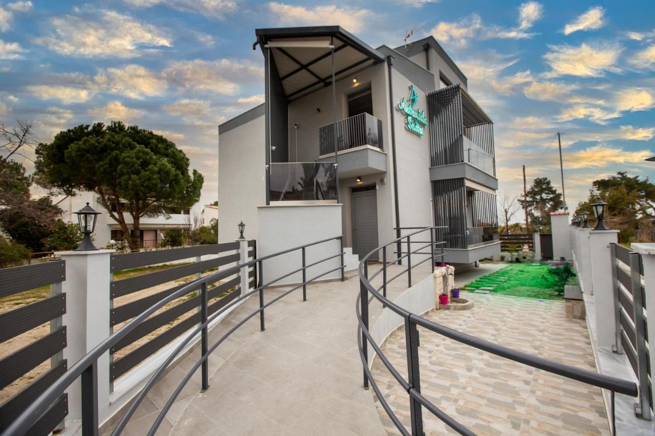 חניוטי Artemida Suites מראה חיצוני תמונה