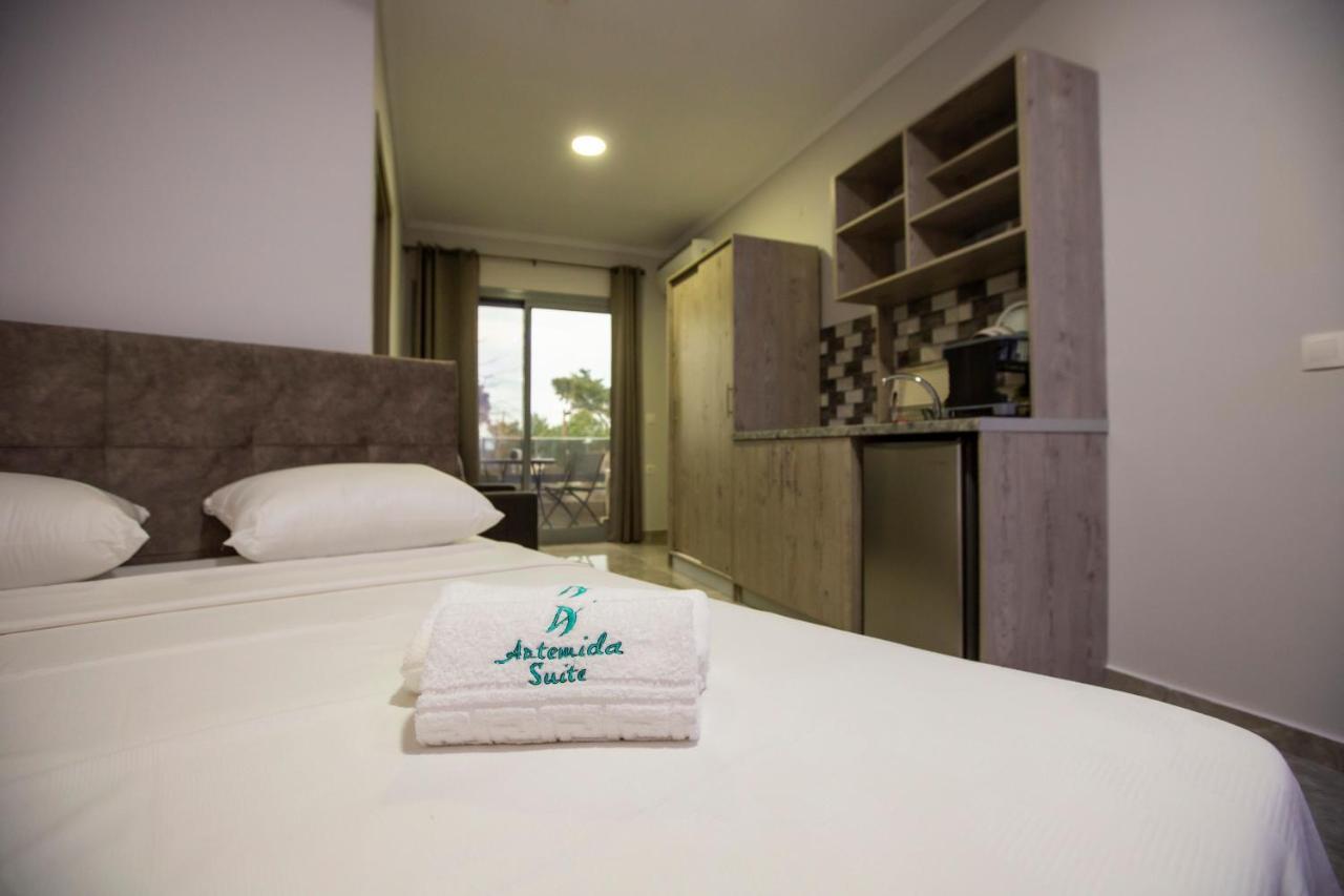 חניוטי Artemida Suites מראה חיצוני תמונה