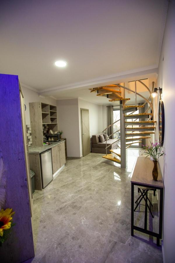 חניוטי Artemida Suites מראה חיצוני תמונה