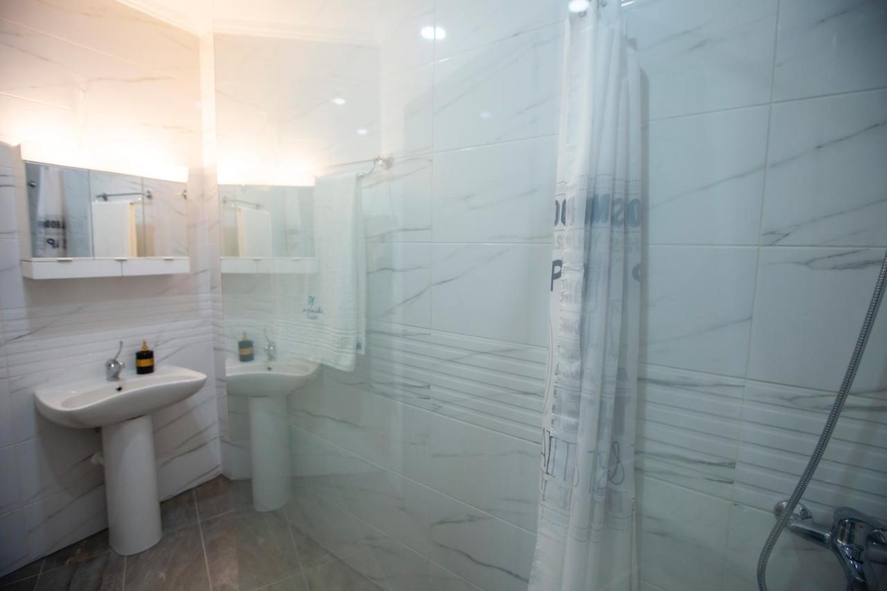 חניוטי Artemida Suites מראה חיצוני תמונה